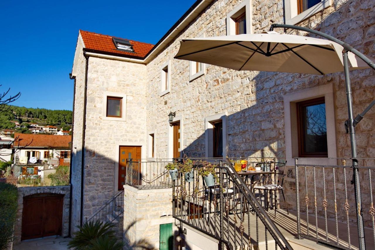 Apartments With A Parking Space Jelsa, Hvar - 8713 เยลซา ภายนอก รูปภาพ