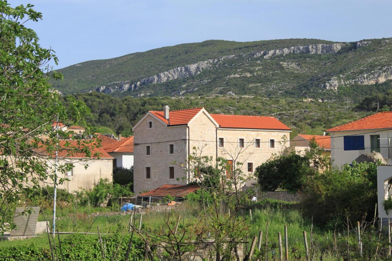 Apartments With A Parking Space Jelsa, Hvar - 8713 เยลซา ภายนอก รูปภาพ