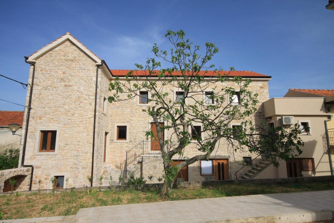 Apartments With A Parking Space Jelsa, Hvar - 8713 เยลซา ภายนอก รูปภาพ