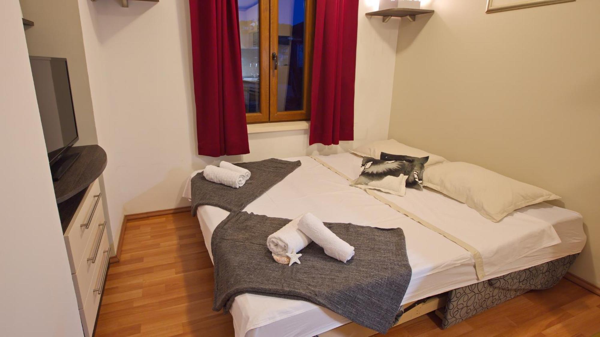 Apartments With A Parking Space Jelsa, Hvar - 8713 เยลซา ห้อง รูปภาพ